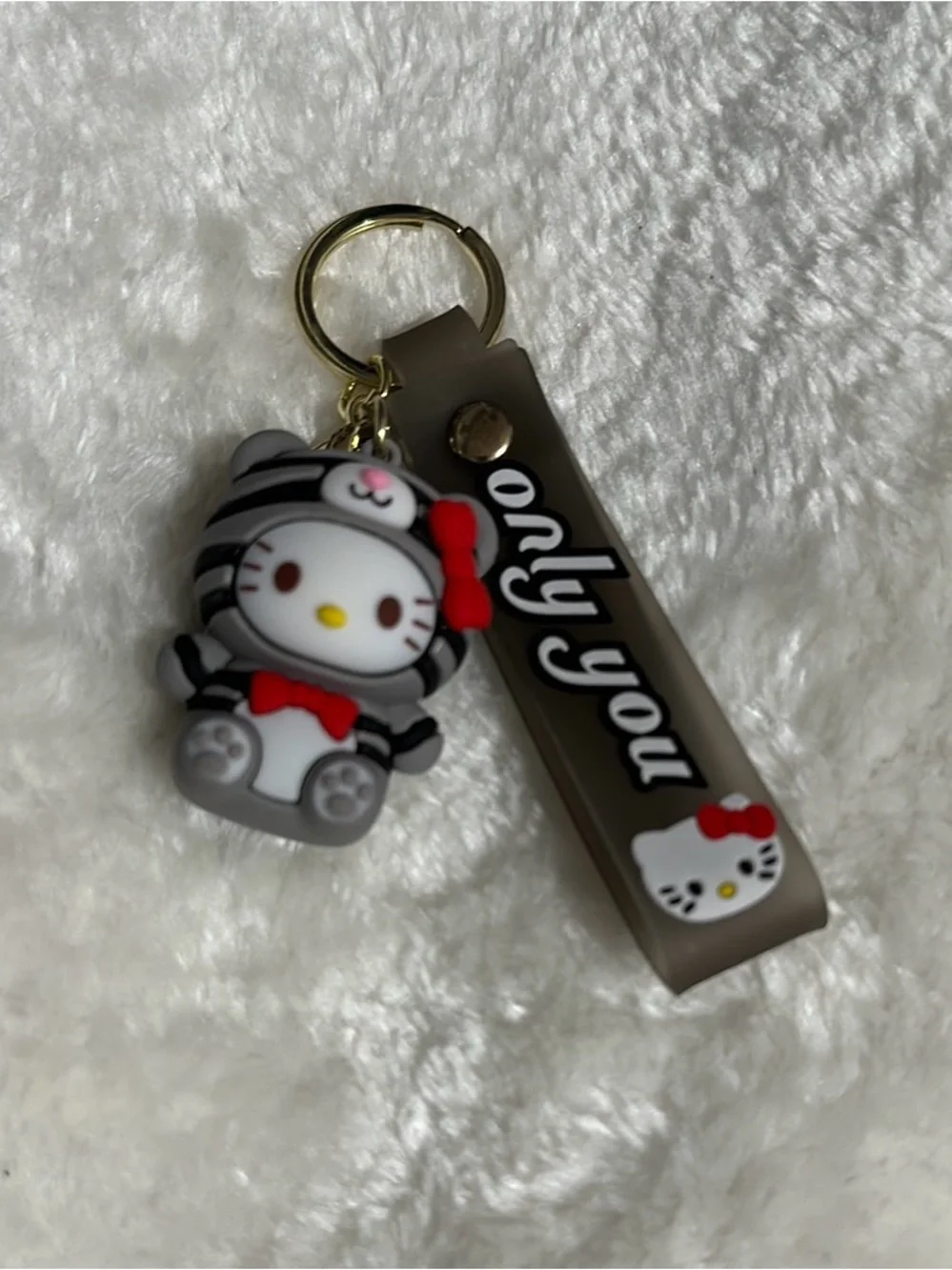 Kitty Keychains with Many Colorful Straps B21